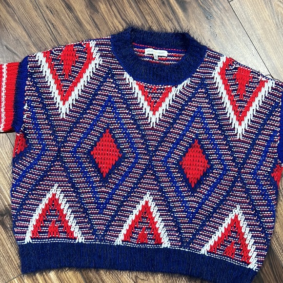 NWOT Fuzzy western aztec print sweater, size M - Picture 2 of 4
